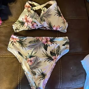 Hi rise floral bathing suit